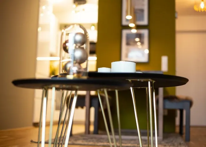 Cozy & Cool * 5 Min To Center Apartment