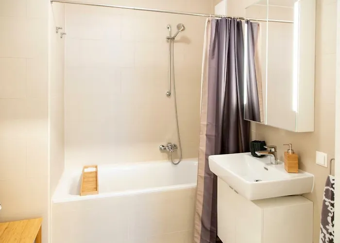Cozy & Cool * 5 Min To Center Apartment Vienna